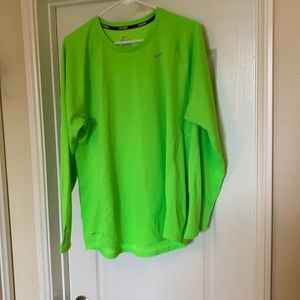 Nike running line drifit shirt